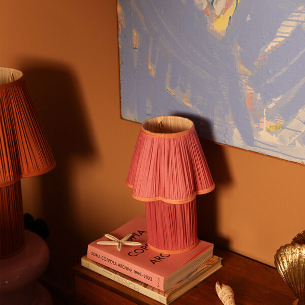 Lámpara de Sobremesa Myra pequeña Fucsia - Liderlamp